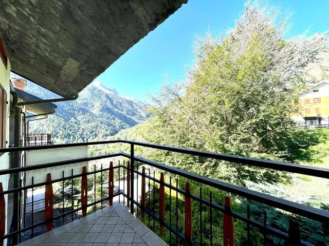 Appartamento in vendita a Casteldelfino CN