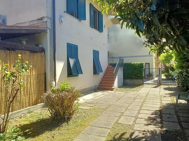 Appartamento in vendita a Castelfranco di Sotto in Ristrutturato composto da 5vani