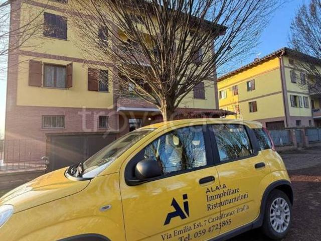 Appartamento in vendita a Castelfranco Emilia via Carracci, 63