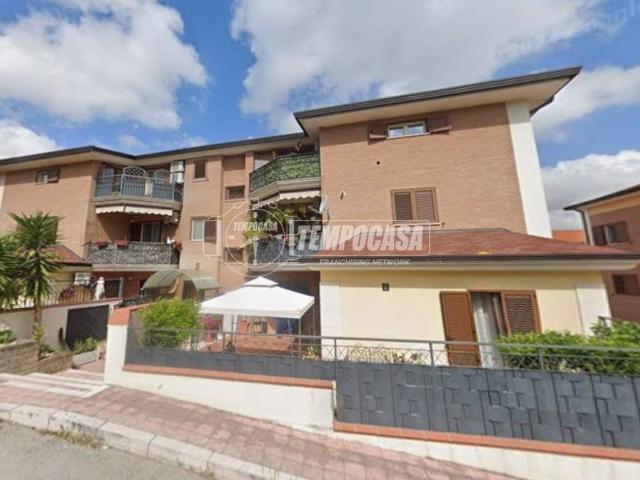 Appartamento in vendita a Castelluccio dei Sauri FG
