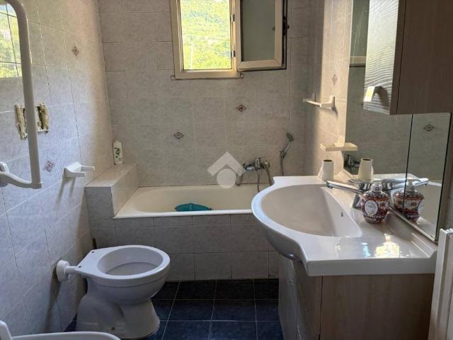 Appartamento in vendita a Castellammare di Stabia via panoramica, 35