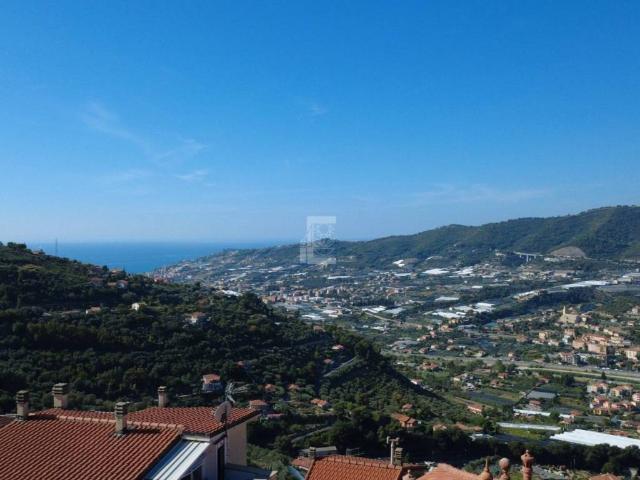 Appartamento in vendita a Castellaro IM