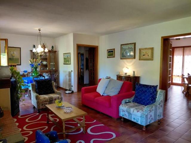 Appartamento in vendita a Castellina Scalo Monteriggioni 116 mq Rif: 1343636