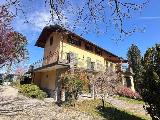 Appartamento in vendita a Castello Cabiaglio VA