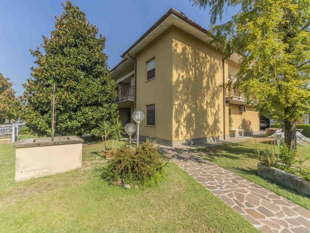 Appartamento in vendita a Castello D'Argile