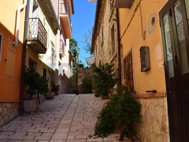 Appartamento in vendita a Castelpagano