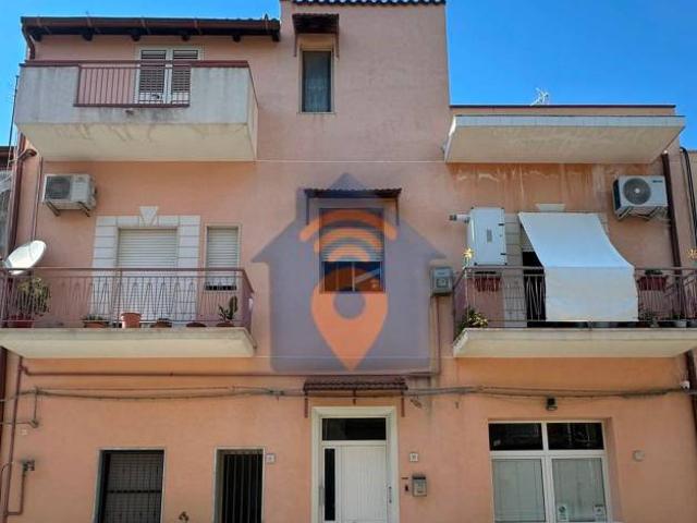Appartamento in vendita a Castelvetrano via Edmondo De Amicis, 13