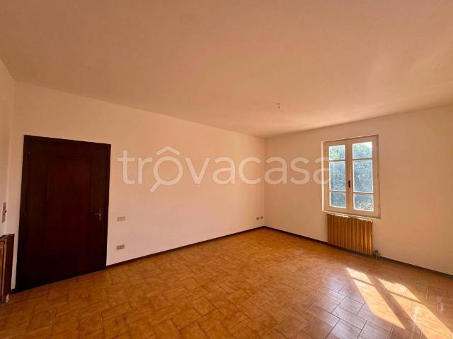 Appartamento in vendita a Castelvetro Piacentino via a. Bernini
