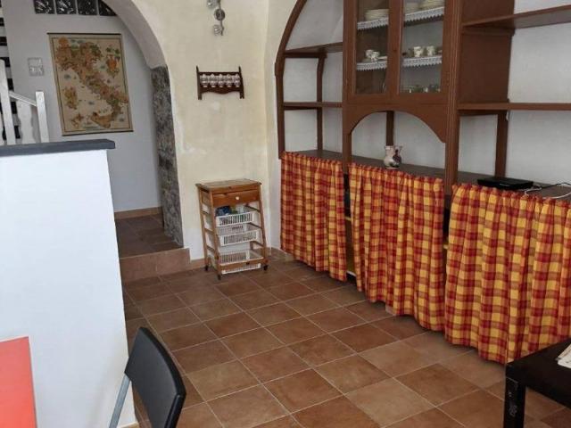 Appartamento in vendita a Castiglione Chiavarese GE
