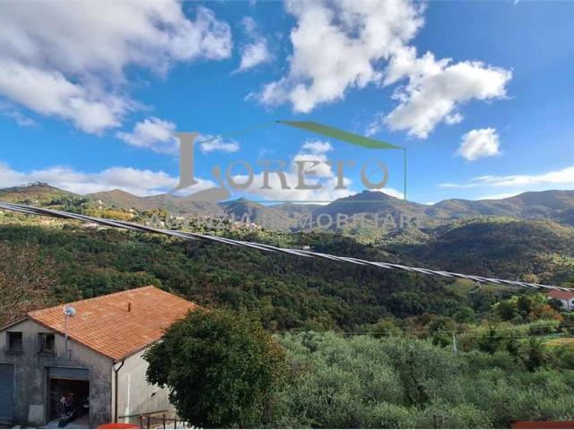 Appartamento in vendita a Castiglione Chiavarese GE