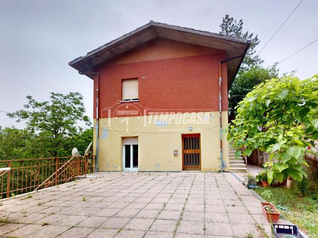 Appartamento in vendita a Castiglione Dei Pepoli