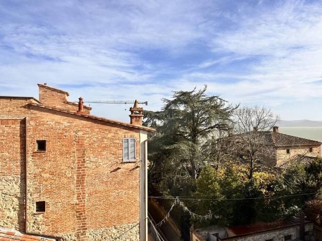 Appartamento in vendita a Castiglione del Lago PG
