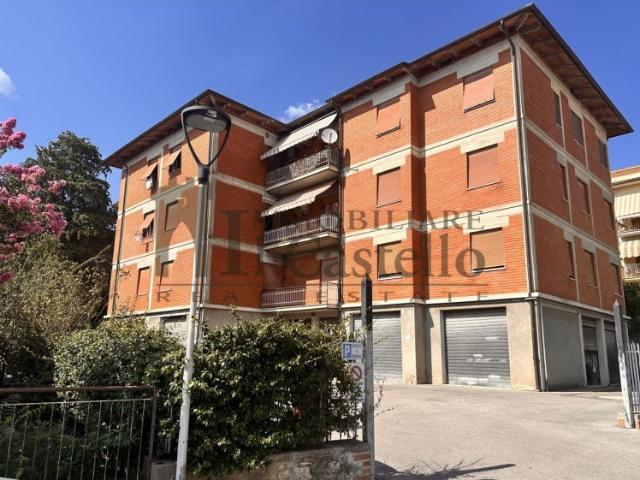 Appartamento in vendita a Castiglione del Lago via Renato Fressoia