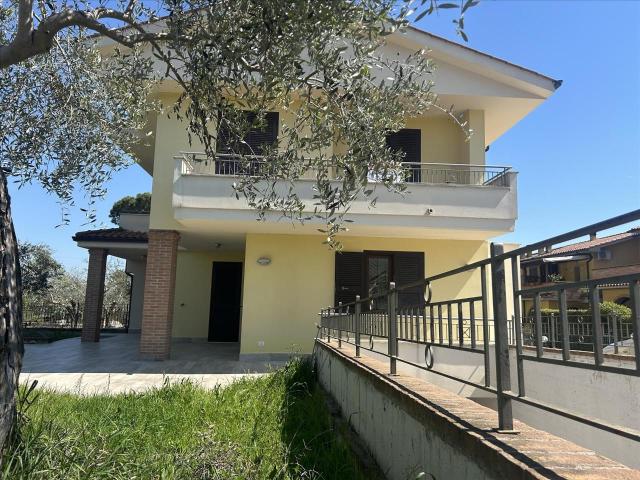 Appartamento in vendita a Castiglione Del Lago