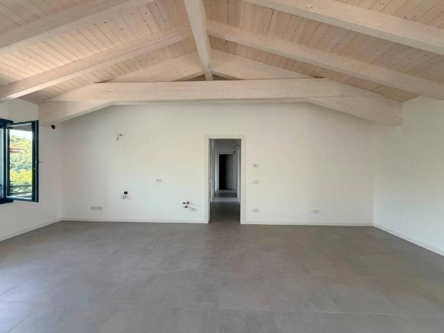 Appartamento in vendita a Castrezzato BS
