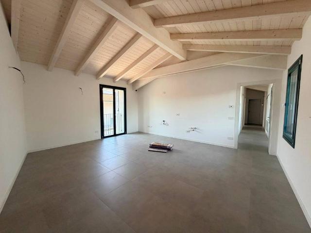 Appartamento in vendita a Castrezzato BS