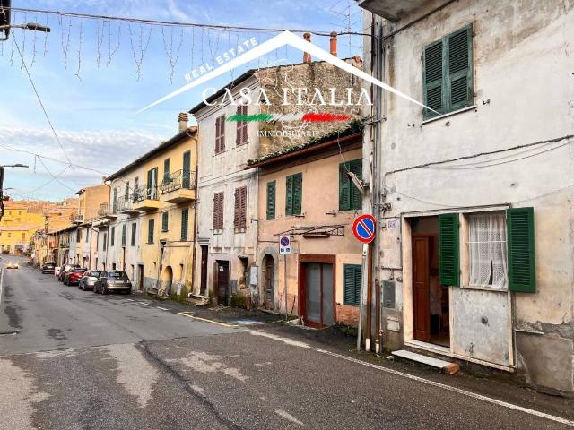Appartamento in vendita a Capodimonte VT