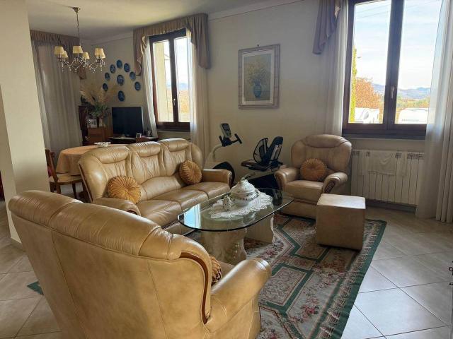Villa in vendita a Capolona