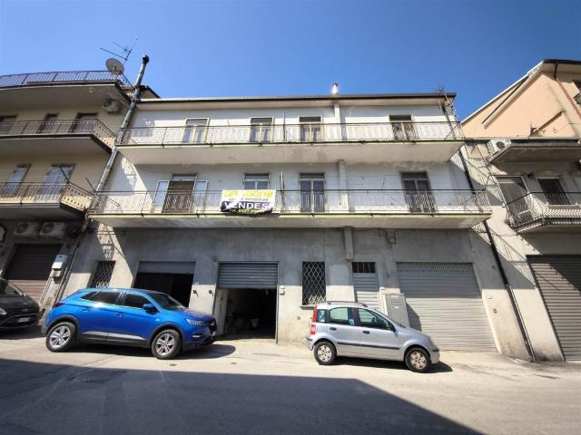 Appartamento in vendita a Caposele via IV novembre 23