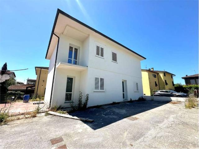 Appartamento in vendita a Capannori LU