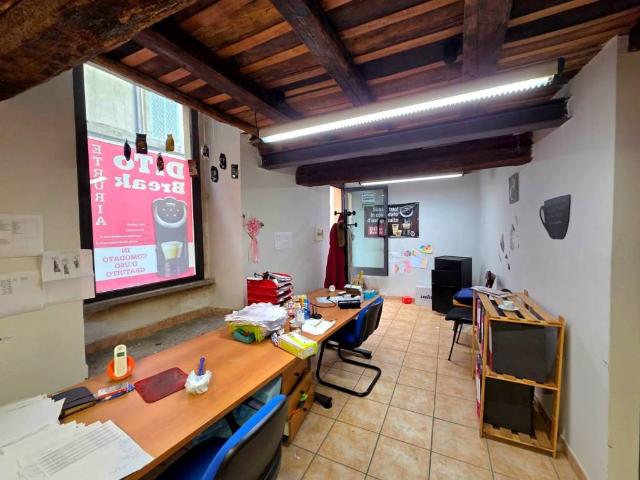 Appartamento in vendita a Caprarola VT