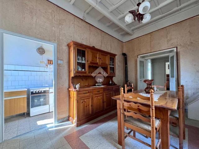 Appartamento in vendita a Caprarola VT