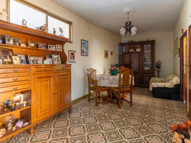 Appartamento in vendita a Caprarola VT