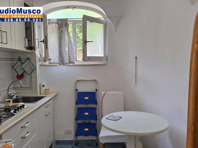 Appartamento in vendita a Capri NA