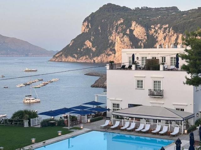 Appartamento in vendita a Capri NA