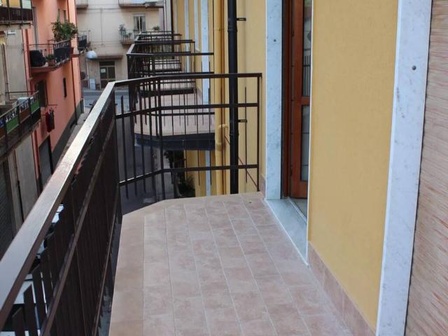 Appartamento in vendita a Capri Leone ME
