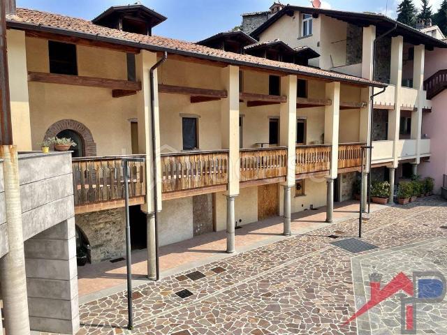 Appartamento in vendita a Caprino Bergamasco