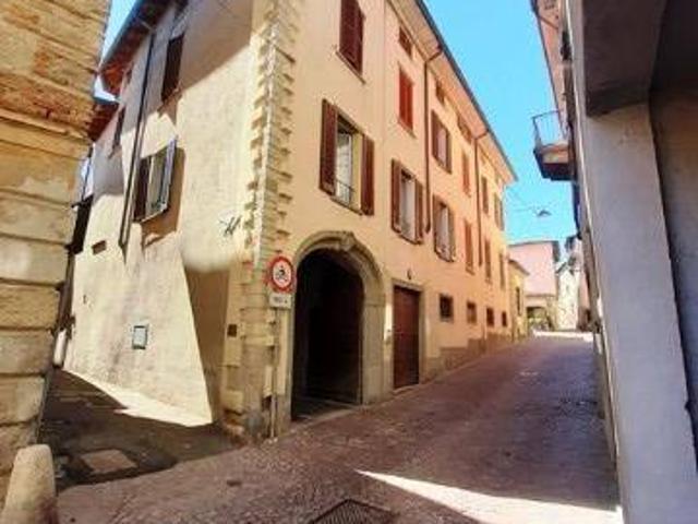 Appartamento in vendita a Caprino Bergamasco BG