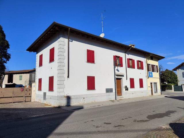 Appartamento in vendita a Capriva del Friuli GO