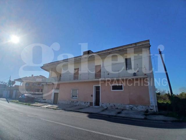 Appartamento in vendita a Capua CE