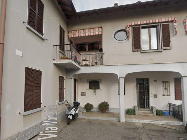Appartamento in vendita a Carnago VA