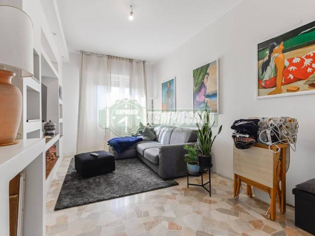Appartamento in vendita a Carnate MB