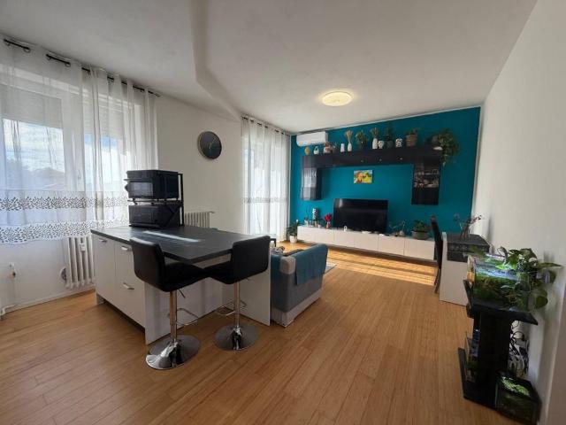 Appartamento in vendita a Carnate MB