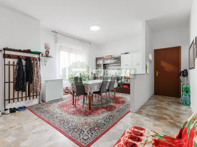 Appartamento in vendita a Carnate MB