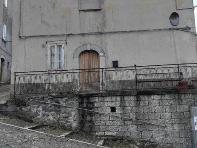 Appartamento in vendita a Carovilli IS