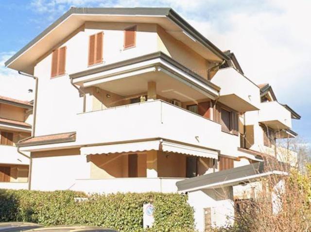 Appartamento in vendita a Caronno Pertusella VA