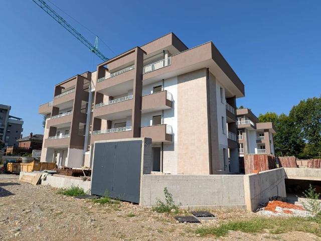 Appartamento in vendita a Caronno Pertusella VA