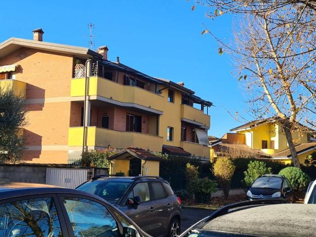 Appartamento in vendita a Caronno Pertusella VA