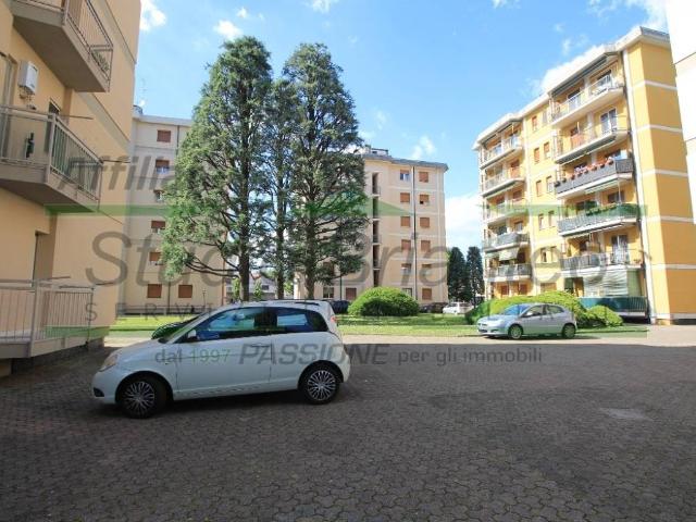 Appartamento in vendita a Carate Brianza MB