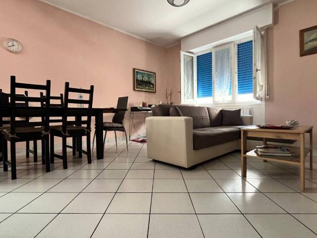 Appartamento in vendita a Carate Brianza MB