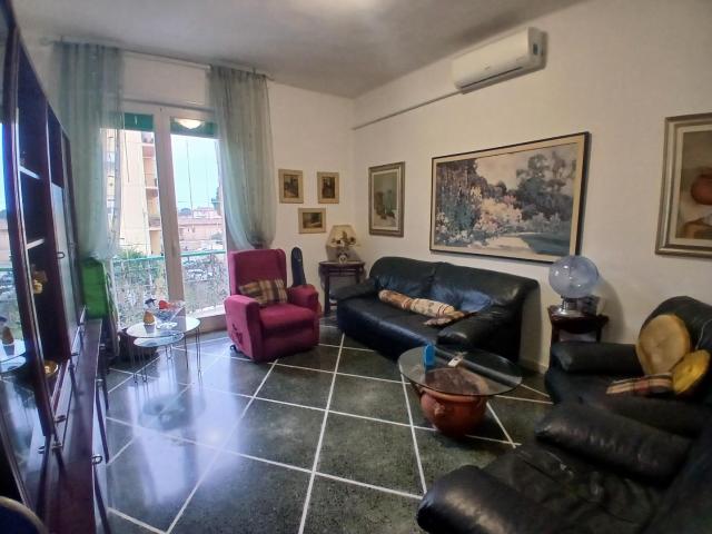 Appartamento in vendita a Carducci Livorno in Da rivedere composto da 5vani