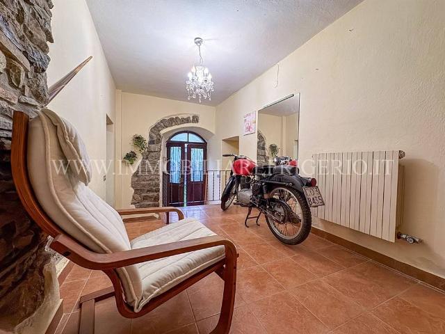 Appartamento in vendita a Carenno LC