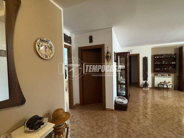 Appartamento in vendita a Carini via De Spuches, Milioti