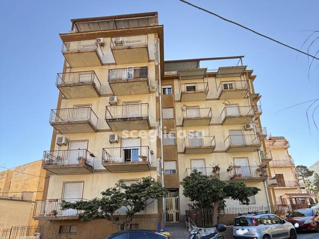 Appartamento in vendita a Carini, Carini Alta