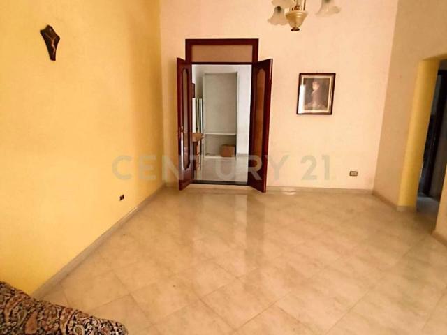 Appartamento in vendita a Carini PA