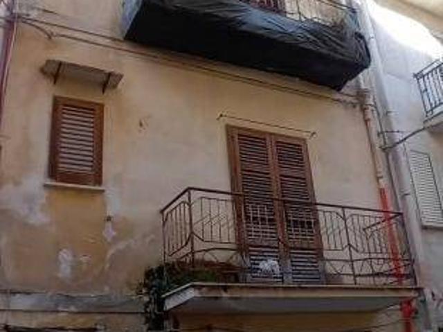 Appartamento in vendita a Carini PA